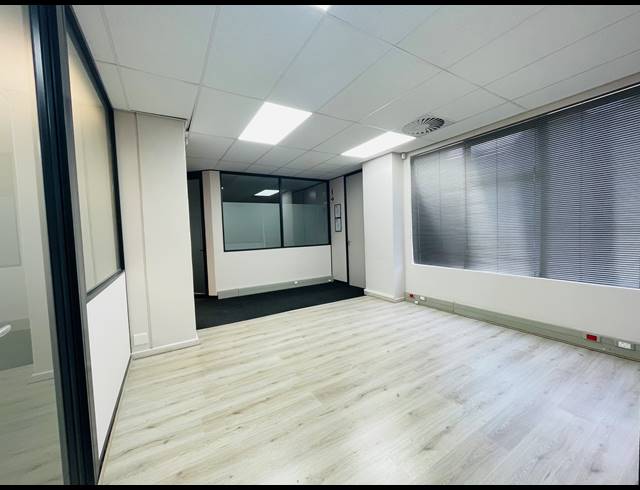 392M² OFFICE TO LET IN UMHLANGA RIDGE